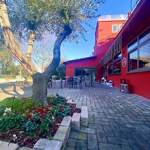 la-casina-rossa-affittacamere.hotelitalianriviera.com/