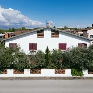  Gasthuis Enzo's House Italië